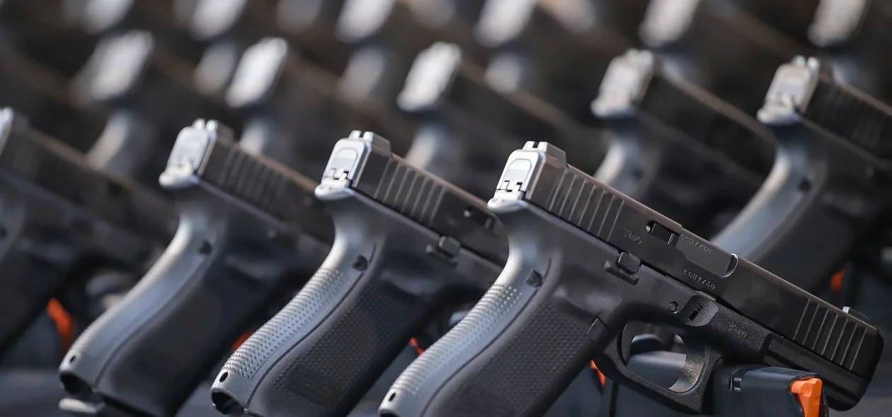 Novas pistolas entregues à PM-PI