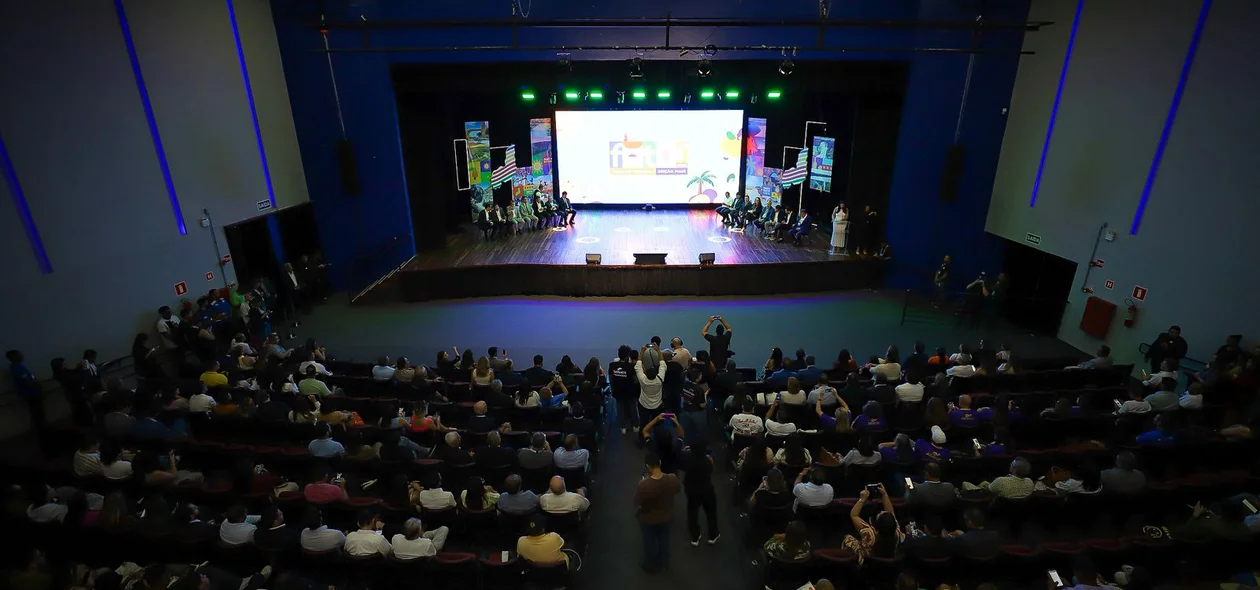 O evento ocorre no Centro de Convenções de Teresina