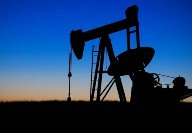 Petróleo e gás recuam diante do anúncio de trégua entre EUA e Irã