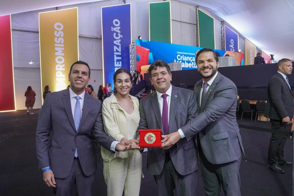 Piauí recebe Selo Ouro em alfabetização