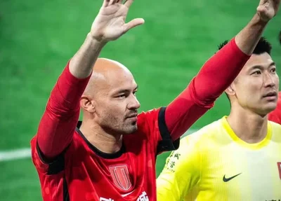 Piauiense Felipe Silva pelo Chengdu Rongcheng
