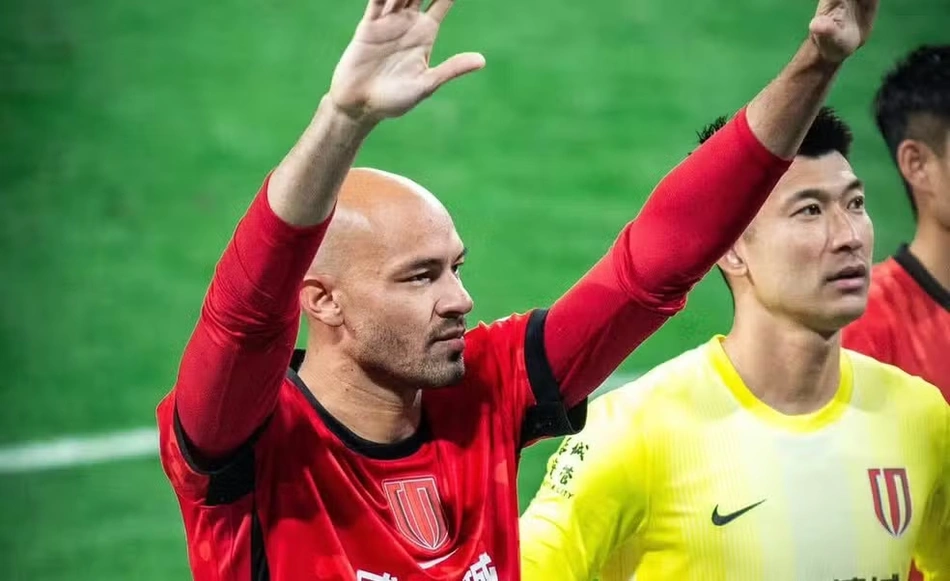 Piauiense Felipe Silva pelo Chengdu Rongcheng
