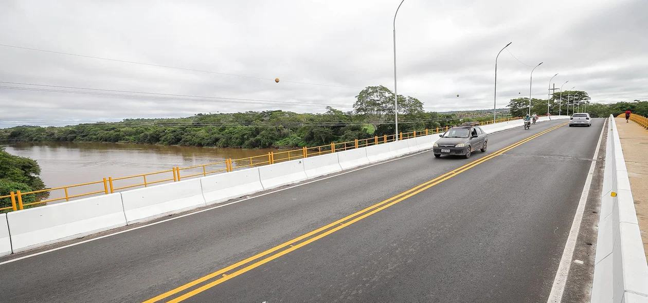Ponte do Mocambinho após revitalização