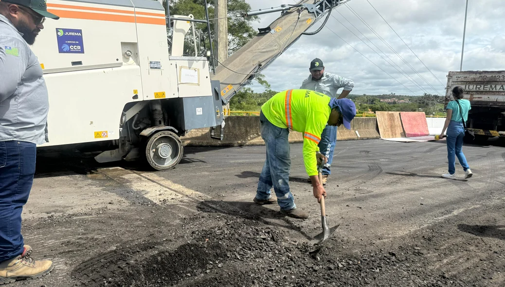Ponte Leonel Brizola foi interditada para execução das obras