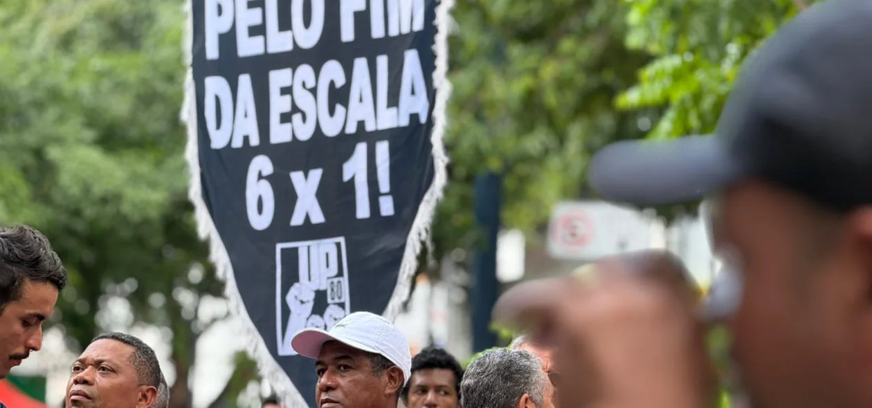 Populares pedindo o fim da escala 6x1