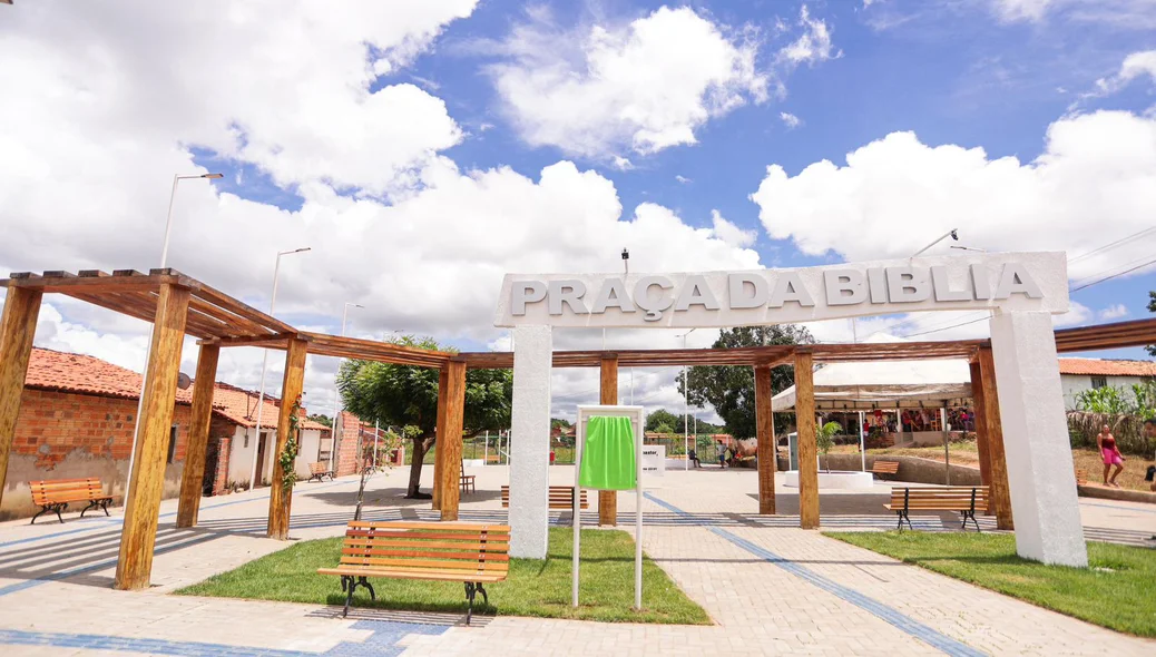 Praça da Bíblia