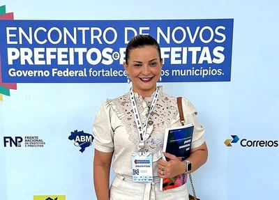 Prefeita Laura Rosa
