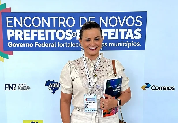 Prefeita Laura Rosa