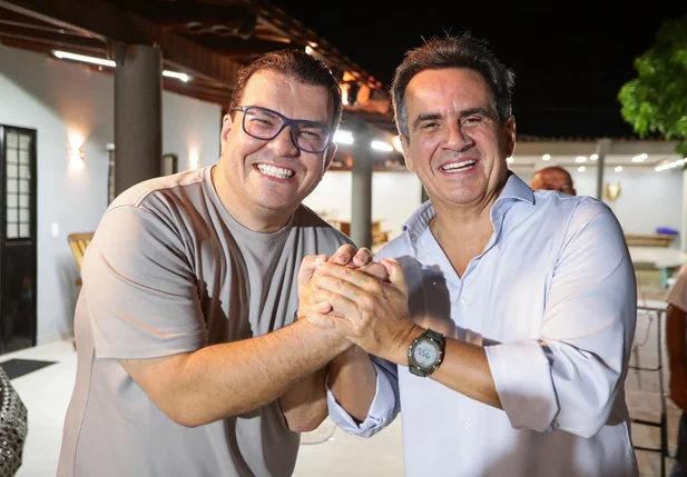 Prefeito de Passagem Franca com Ciro Nogueira