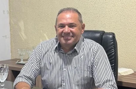 Prefeito de Prata do Piauí, Acelino Mendes de Moura, conhecido como Neto Mendes