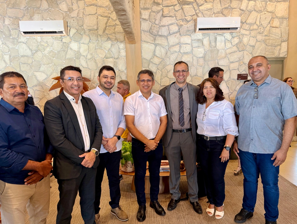 Prefeito Gilson Castro destaca parceria institucional durante encontro do MPPI em São Raimundo Nonato