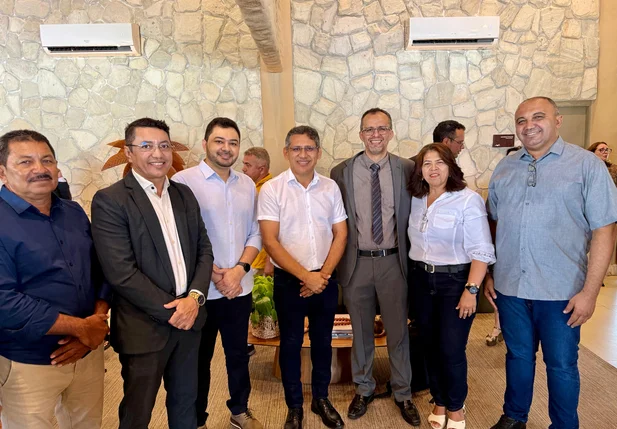 Prefeito Gilson Castro destaca parceria institucional durante encontro do MPPI em São Raimundo Nonato