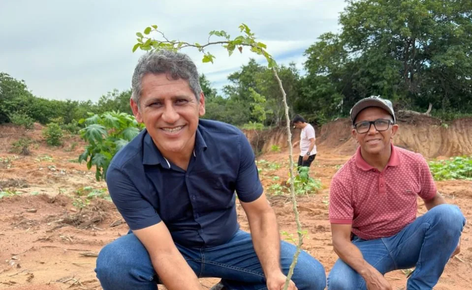 Prefeito Gilson Castro encerrou o lixão do município de João Costa