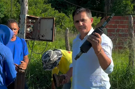 Prefeito Hilton Gomes denuncia abandono da Águas do Piauí em Jatobá