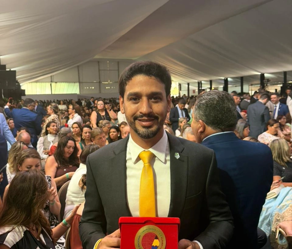 Prefeito Marcos Mateus (MDB)