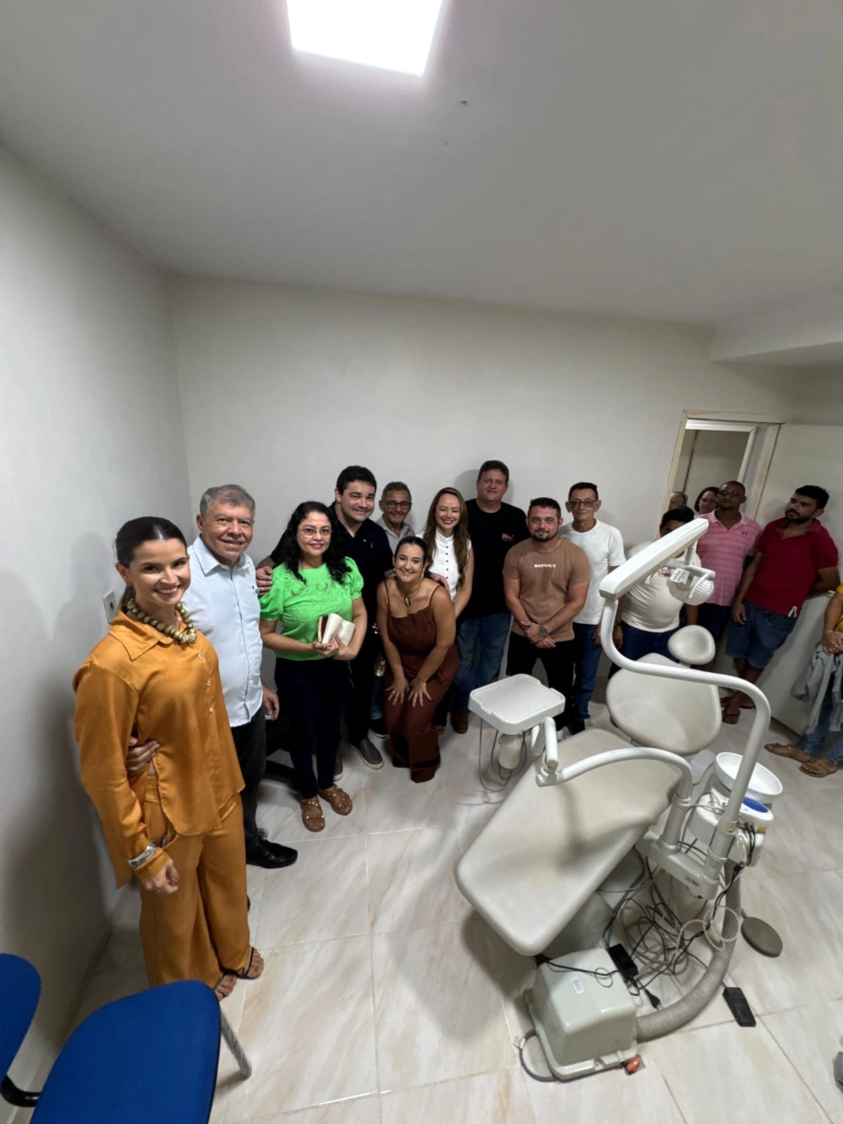 Prefeitura de Cocal entrega UBS moderna e van 0 km para transporte de pacientes