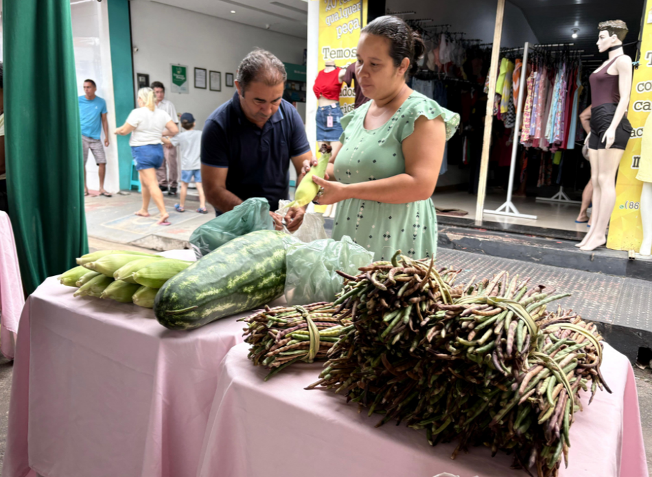 Prefeitura de Esperantina realiza IV Edição da Feira da Fartura com foco em saúde e qualificação