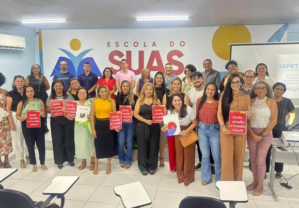 Prefeitura de Pedro II participa de seminário para erradicação do trabalho infantil