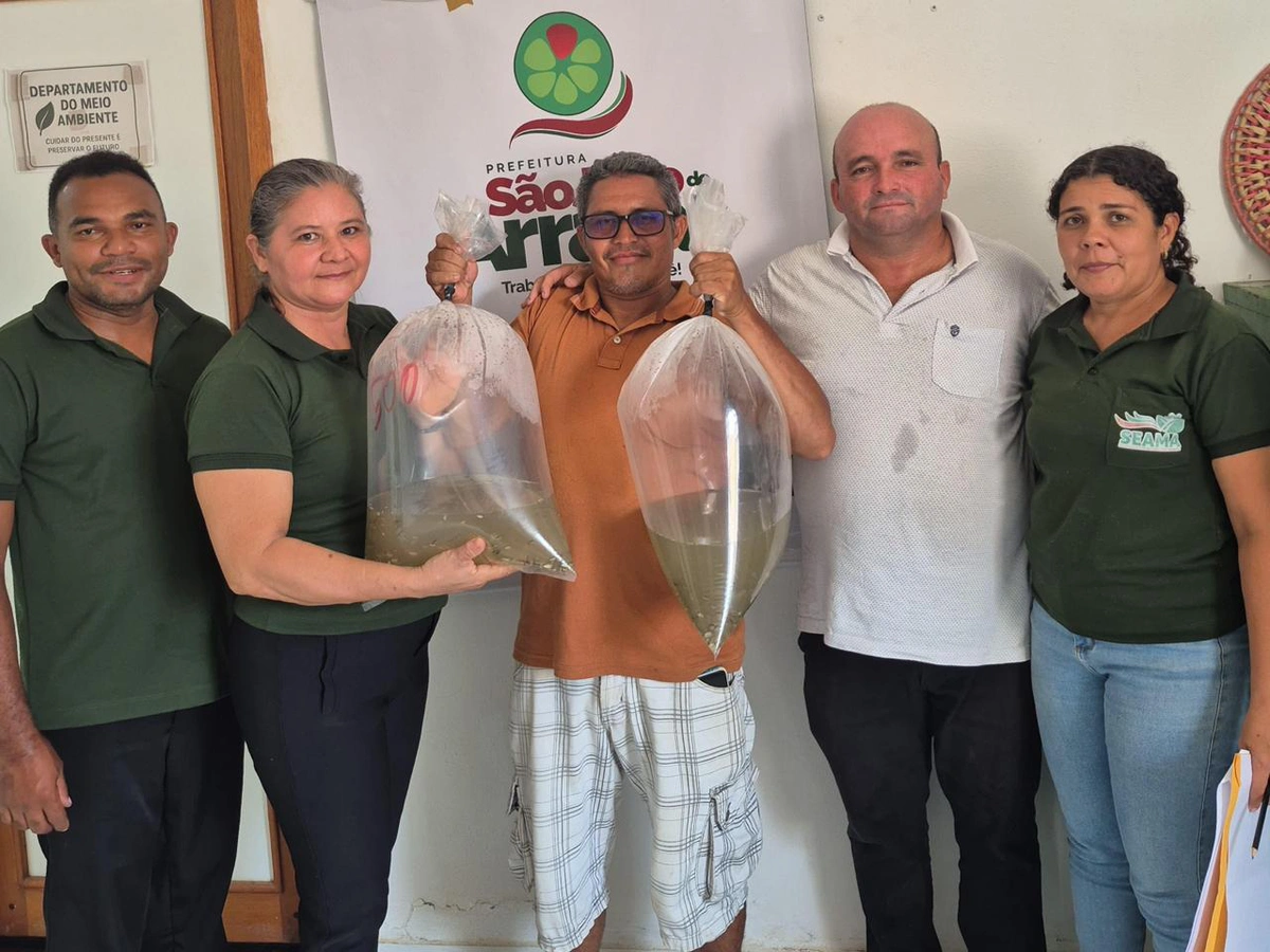 Prefeitura de São João do Arraial entrega 50 mil alevinos para fortalecer piscicultura no município