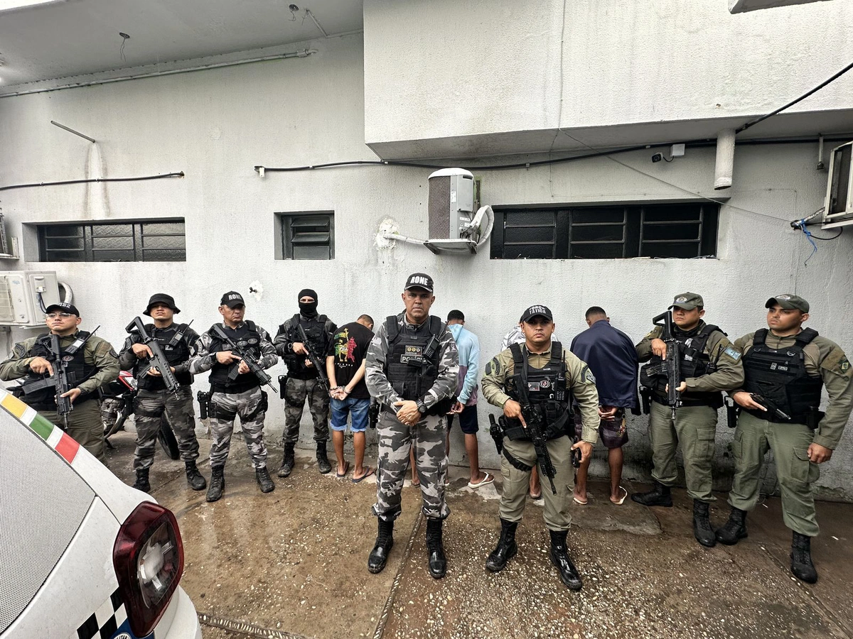 Prisão dos acusados de assaltar motorista por aplicativo em Teresina