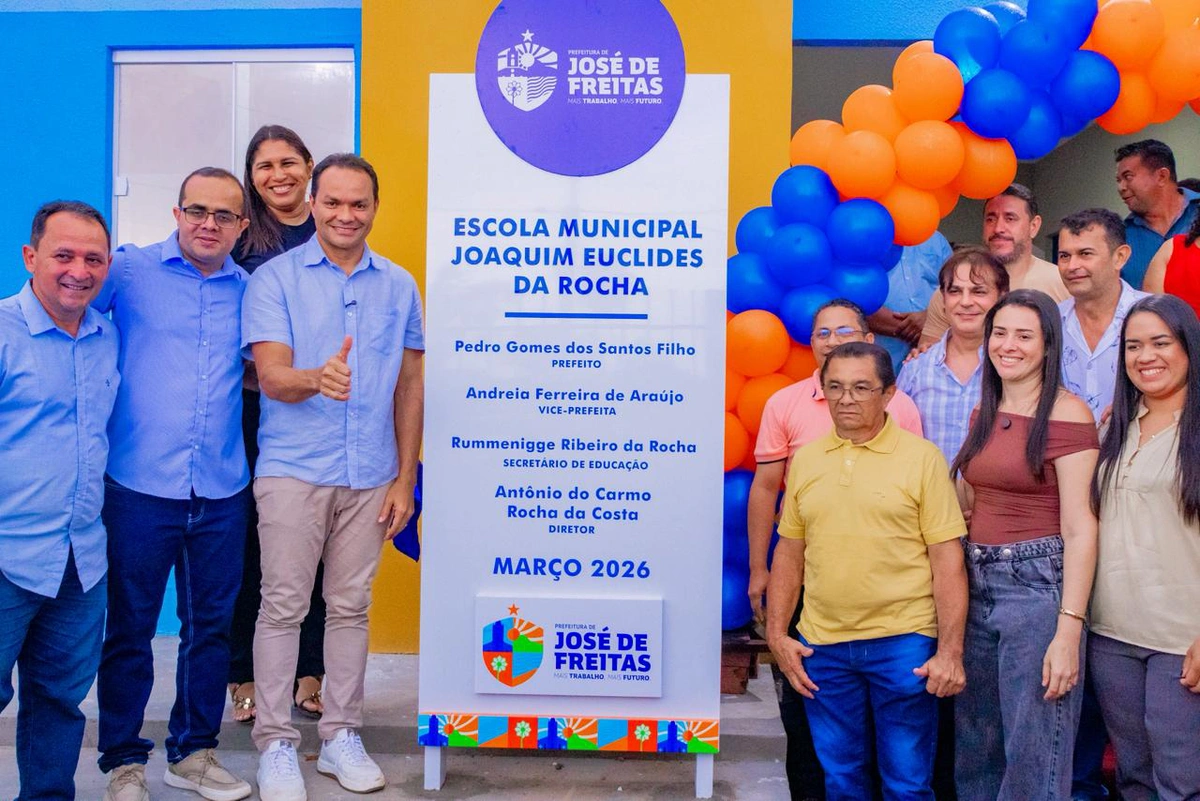 Reconstrução de escola