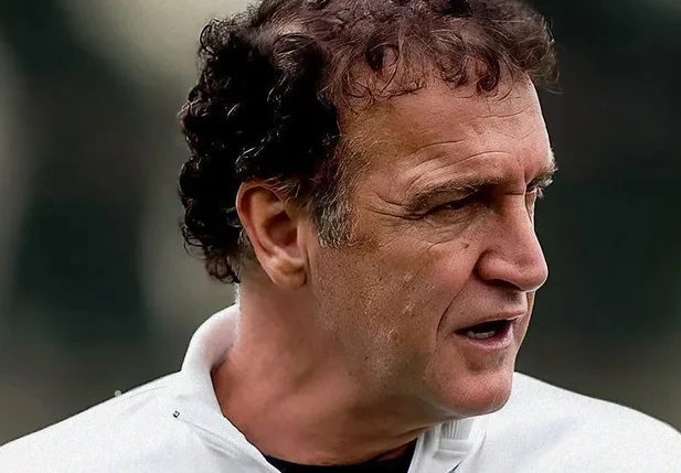 Santos acerta a contratação do técnico Cuca