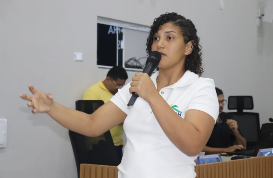 Sarah Menezes