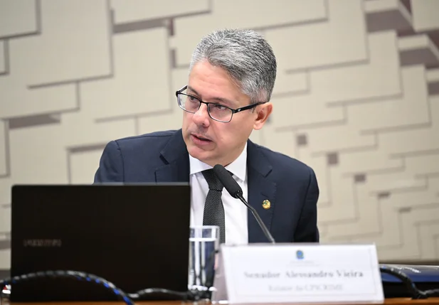 Senador Alessandro Vieira