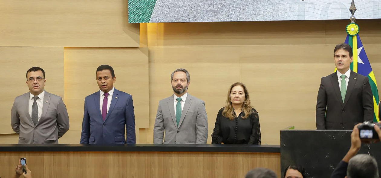 Sessão solene na Alepi