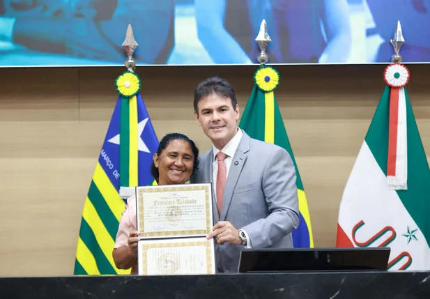 Severo Eulálio participa de entrega da Medalha Francisca Trindade na Alepi e homenageia liderança da Vila Madre Teresa