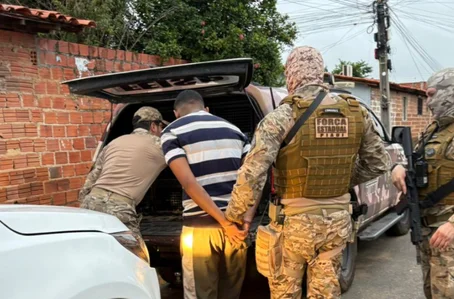 Suspeito preso durante operação em Altos