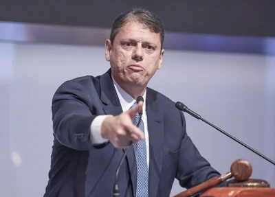 Tarcísio de Freitas