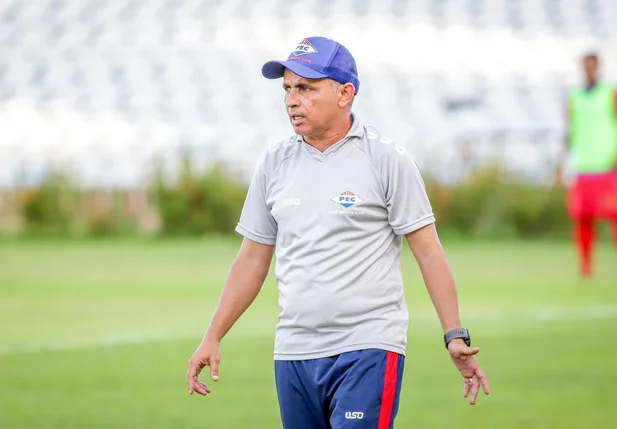 Tostão, técnico do Piauí