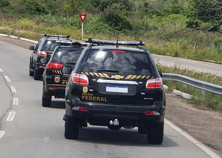 Viaturas da Polícia Federal