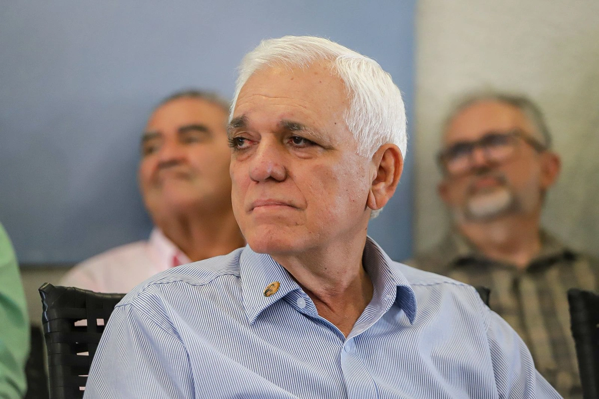 Vice-governador Themístocles Filho