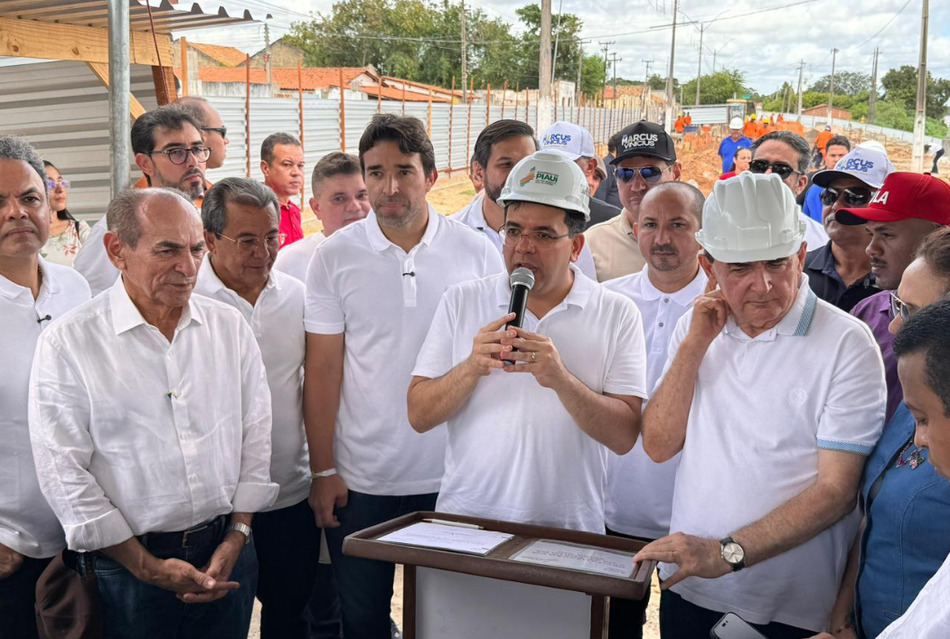 Visita às obras de revitalização do Cais da Beira Rio em Floriano