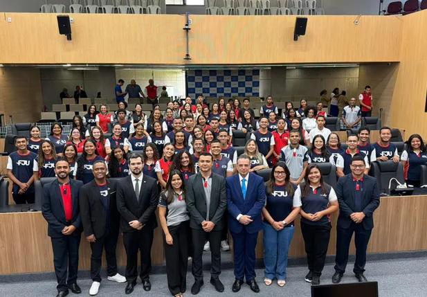 Alepi realiza sessão solene em homenagem a Força Jovem Universal