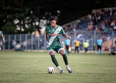 Altos vence Ferroviário com gol de Robinho