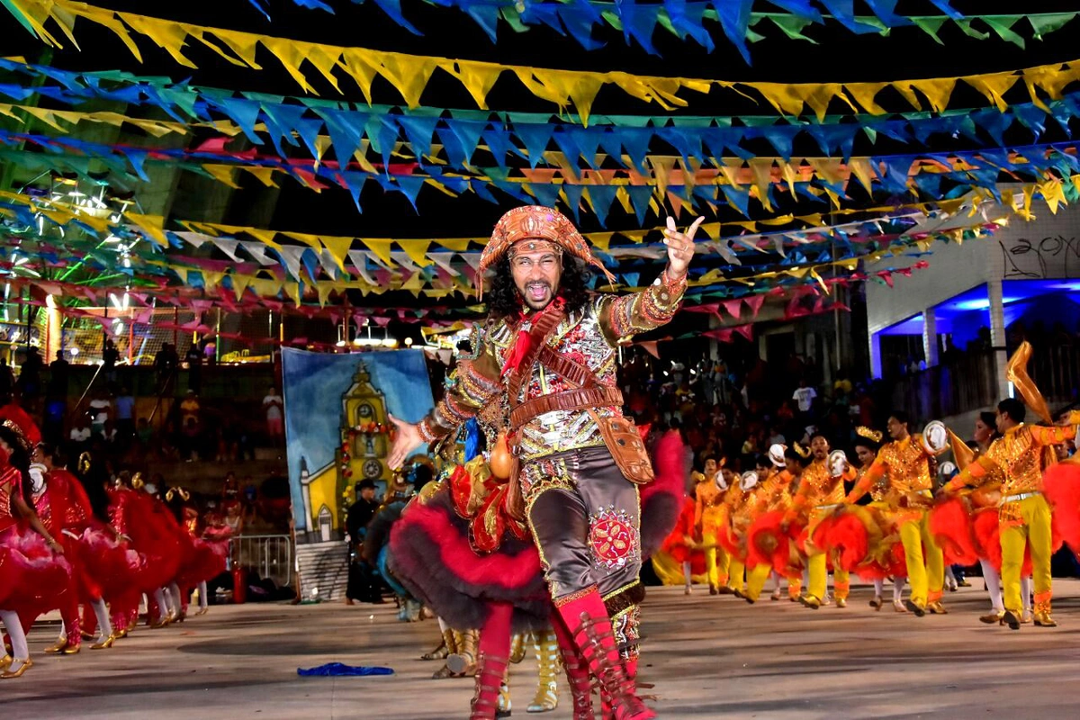 Apresentação de quadrilha junina no Encontro Nacional de Folguedos