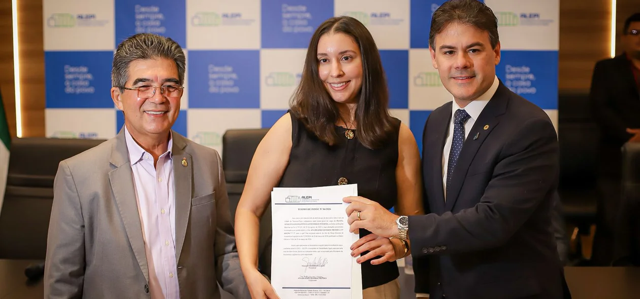 Aprovados no concurso da Alepi são empossados
