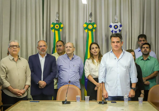 Assinatura da ordem de serviço da Ponte João Claudino