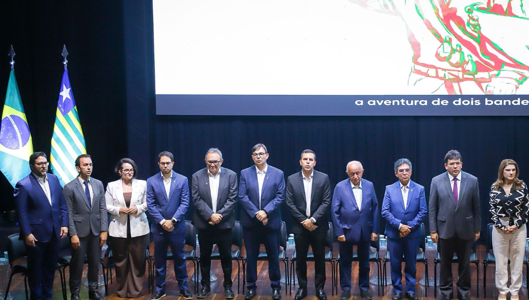 Autoridades presentes na solenidade