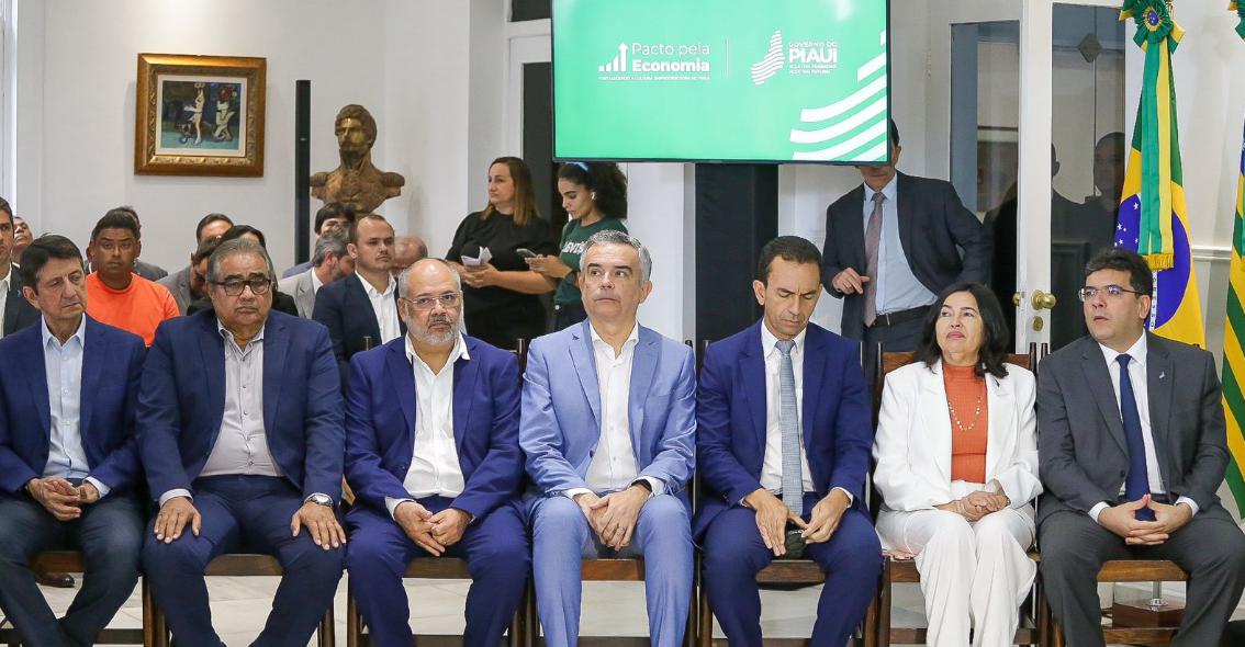 Autoridades presentes no evento