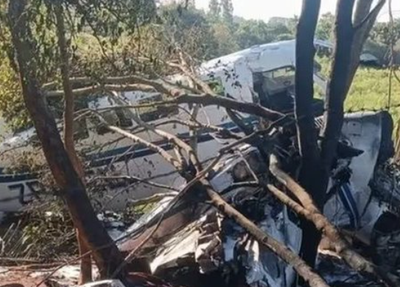 Avião com milhões de dólares e reais cai na Colômbia e dinheiro é saqueado