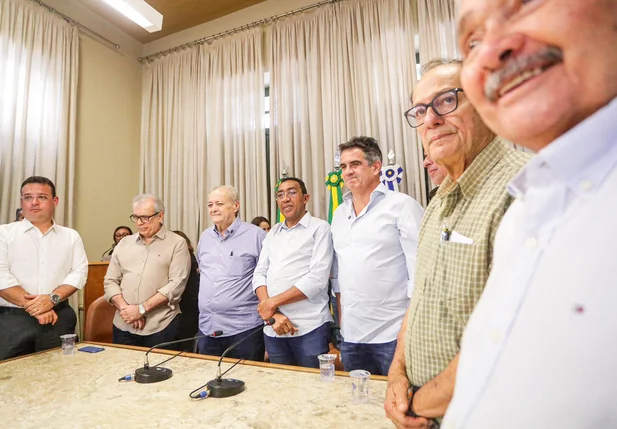 Ciro Nogueira anuncia recursos para shopping popular em Teresina