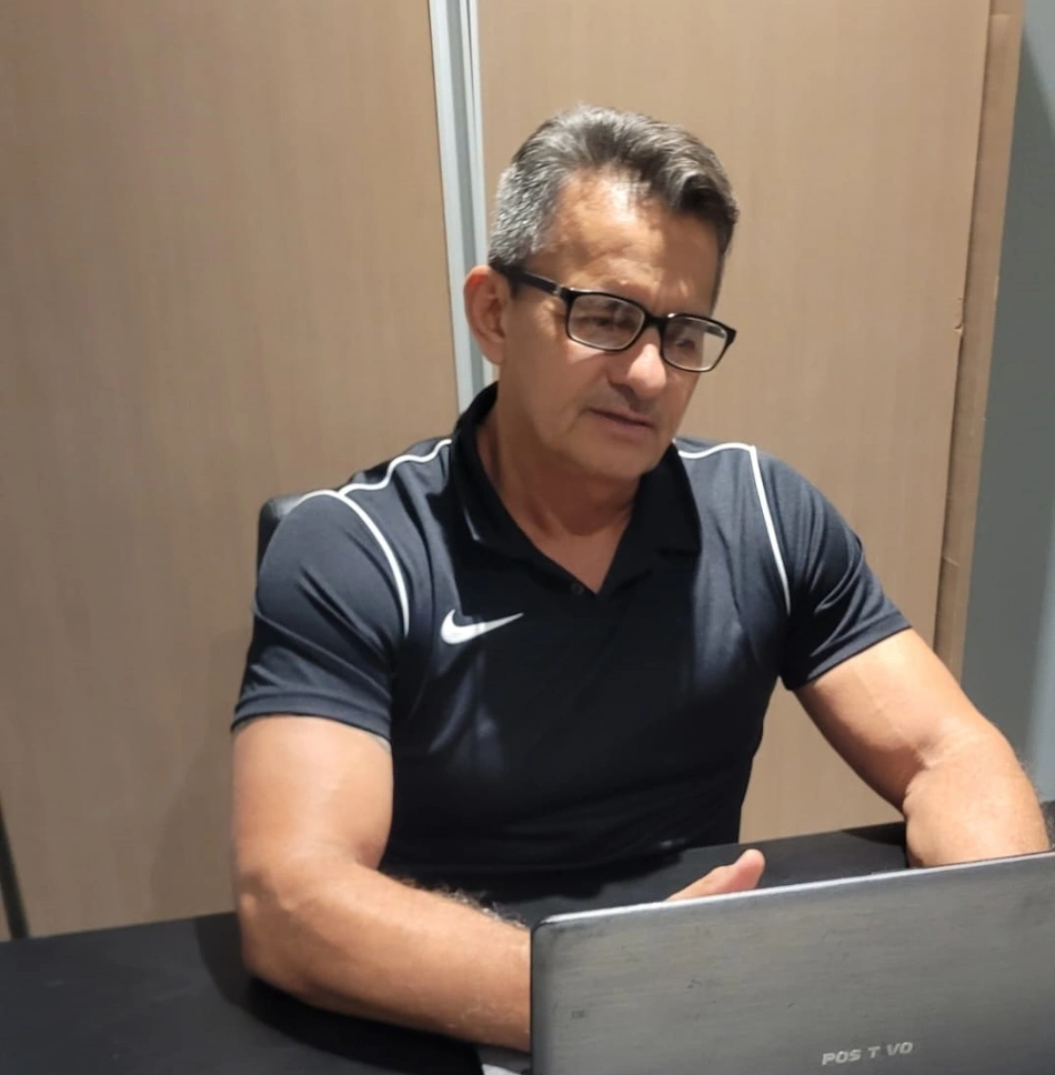 Demóstenes Ribeiro