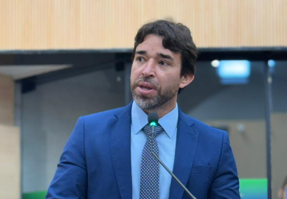 Deputado Marden Menezes anuncia a construção de uma nova maternidade em Piripiri