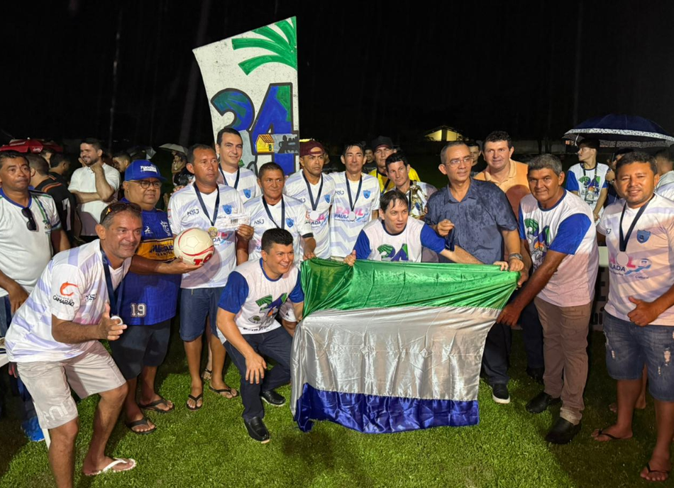 Deputado Rubens Vieira prestigia final de torneio de futebol em Bom Princípio do Piauí