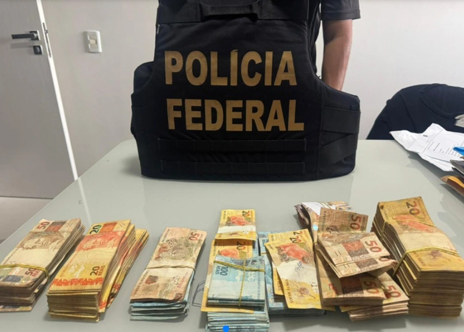 Dinheiro apreendido pela PF na Operação Inauditus
