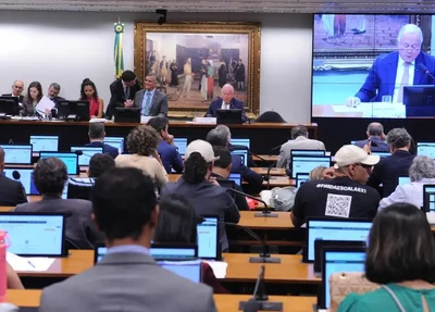Discussão e votação de propostas legislativas na Câmara dos Deputados